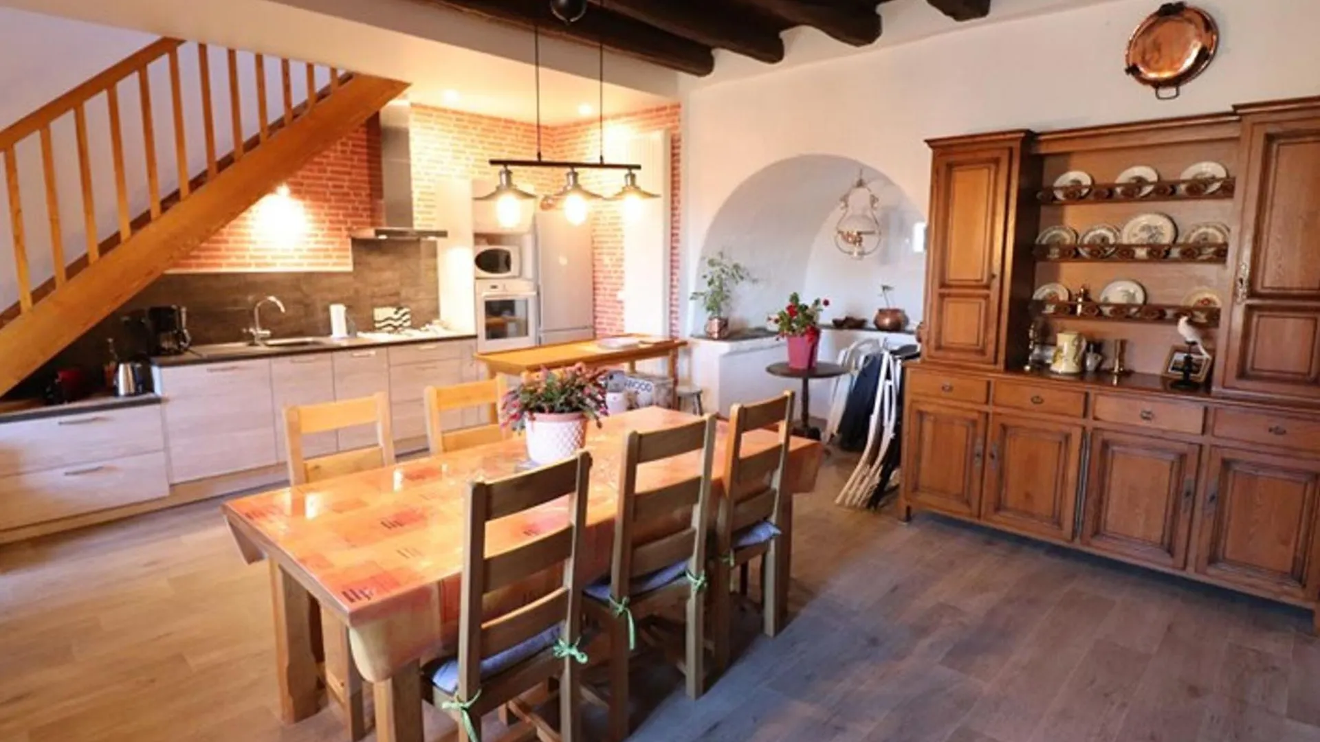 Holiday home Maison De Caractere 1788 Renovee, Terrasse, Animaux Acceptes - Fr-1-742-315 Villa Mandailles-Saint-Julien